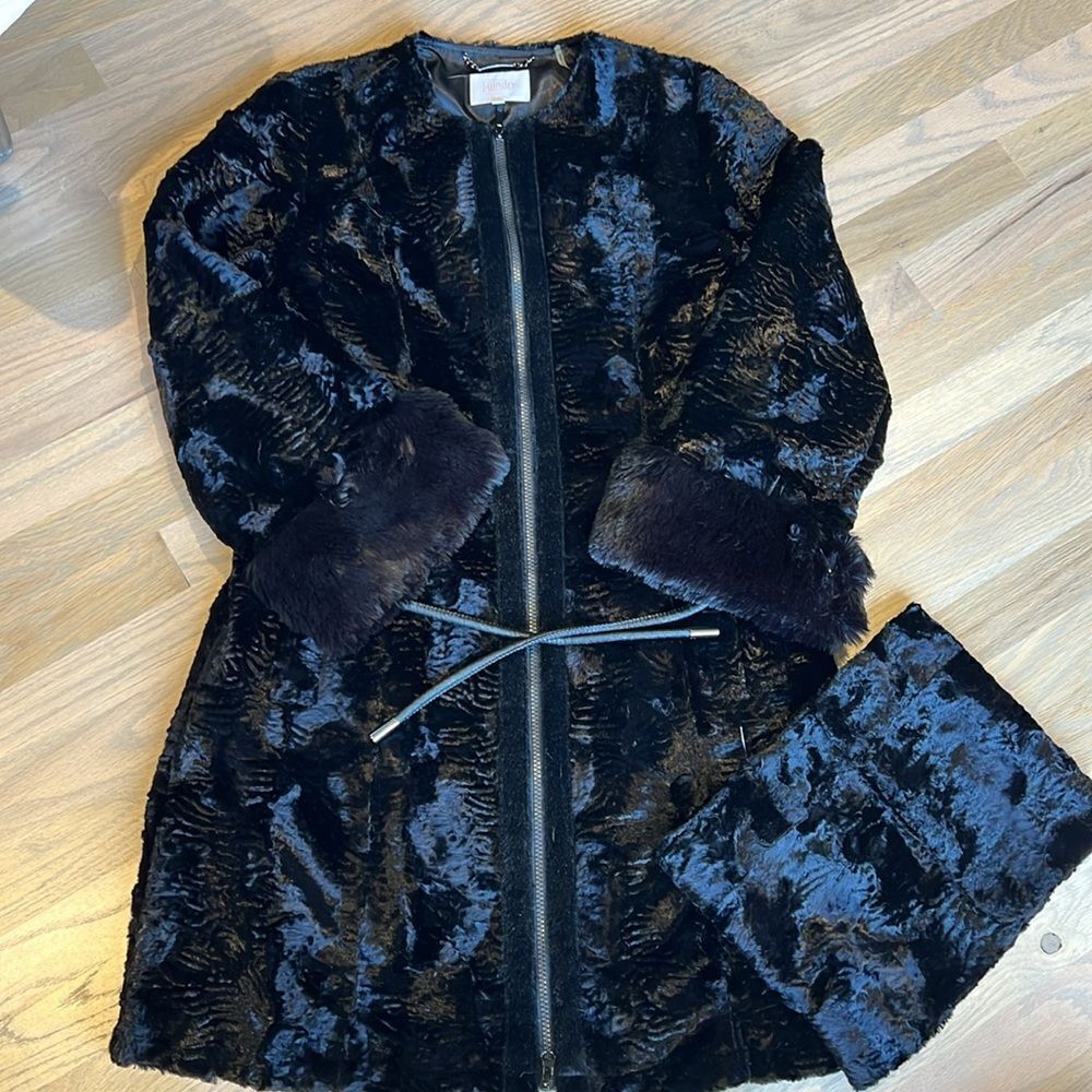 Laundry by Shelli Segal Faux Fur Coat Size Medium